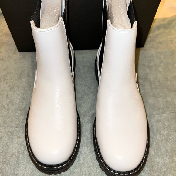 NWT * CORKYS * ” To Be honest “ Faux Leather Ankle / Rain Winter Boots - Picture 3 of 12